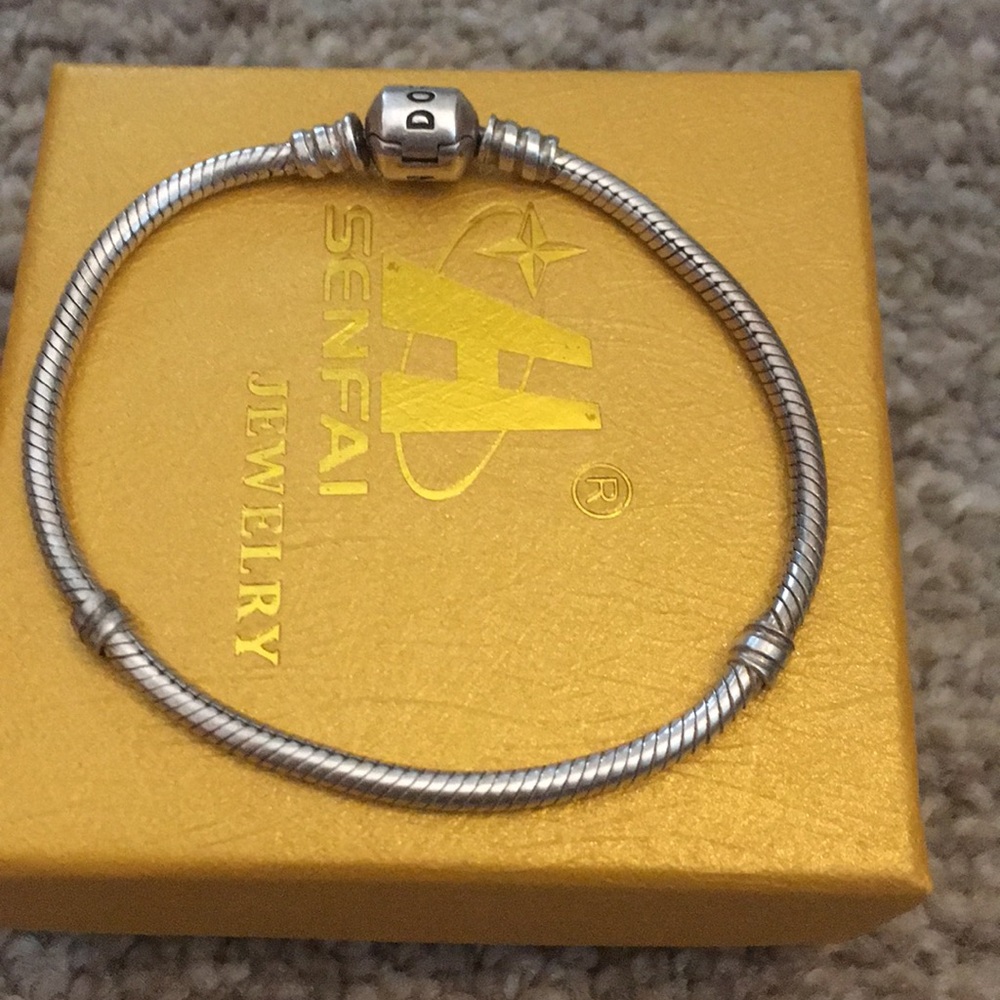 Pandora Sterling Silver 7.5 inch bracelet